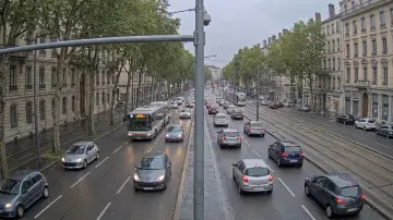 Street camera view of Lyon, one of the seven live traffic betting feeds